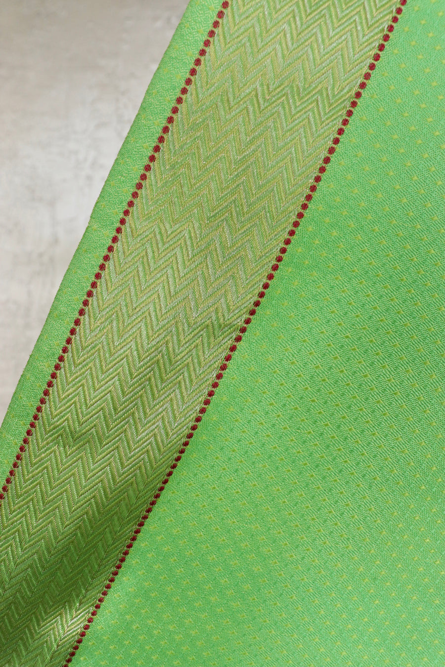 Green Do Rukhi Resham Handwoven Banarasi Tanchoi Silk Saree