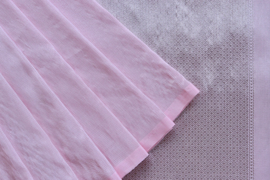 Pleat detail of Pink Tissue Banarasi saree