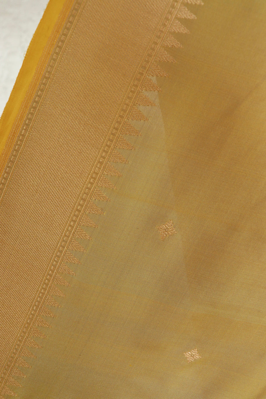 Olive Meenadar Kadhua  Pure Silk Handloom Banarasi Saree