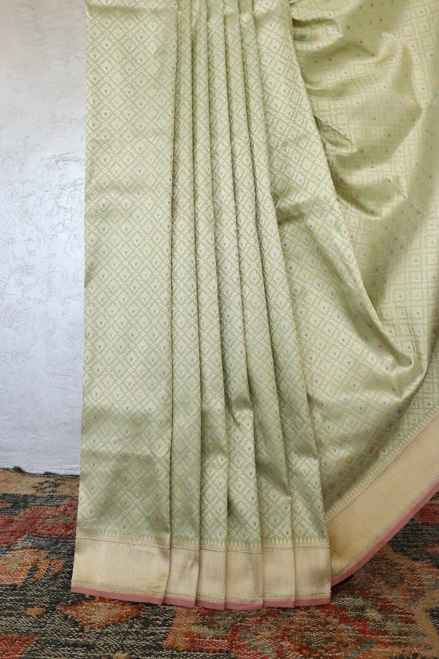 Pistachio Green Meenadar Handwoven Banarasi Tanchoi Silk Saree