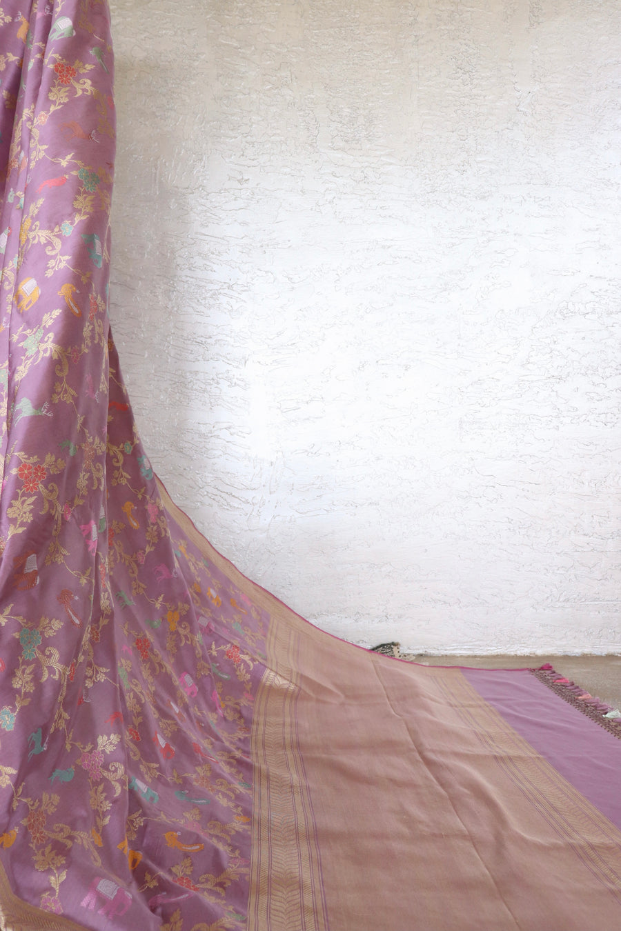 Deep Lilac Kadhua Shikargah Pure Silk Handloom Banarasi Saree