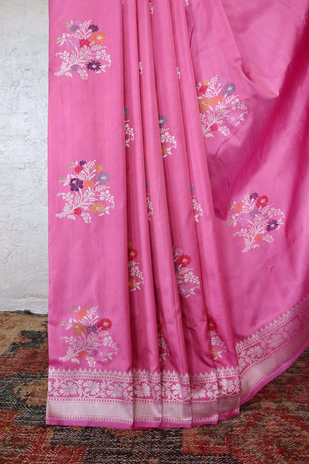 Pink handloom Banarsi saree with guldasta motifs in pure Katan silk