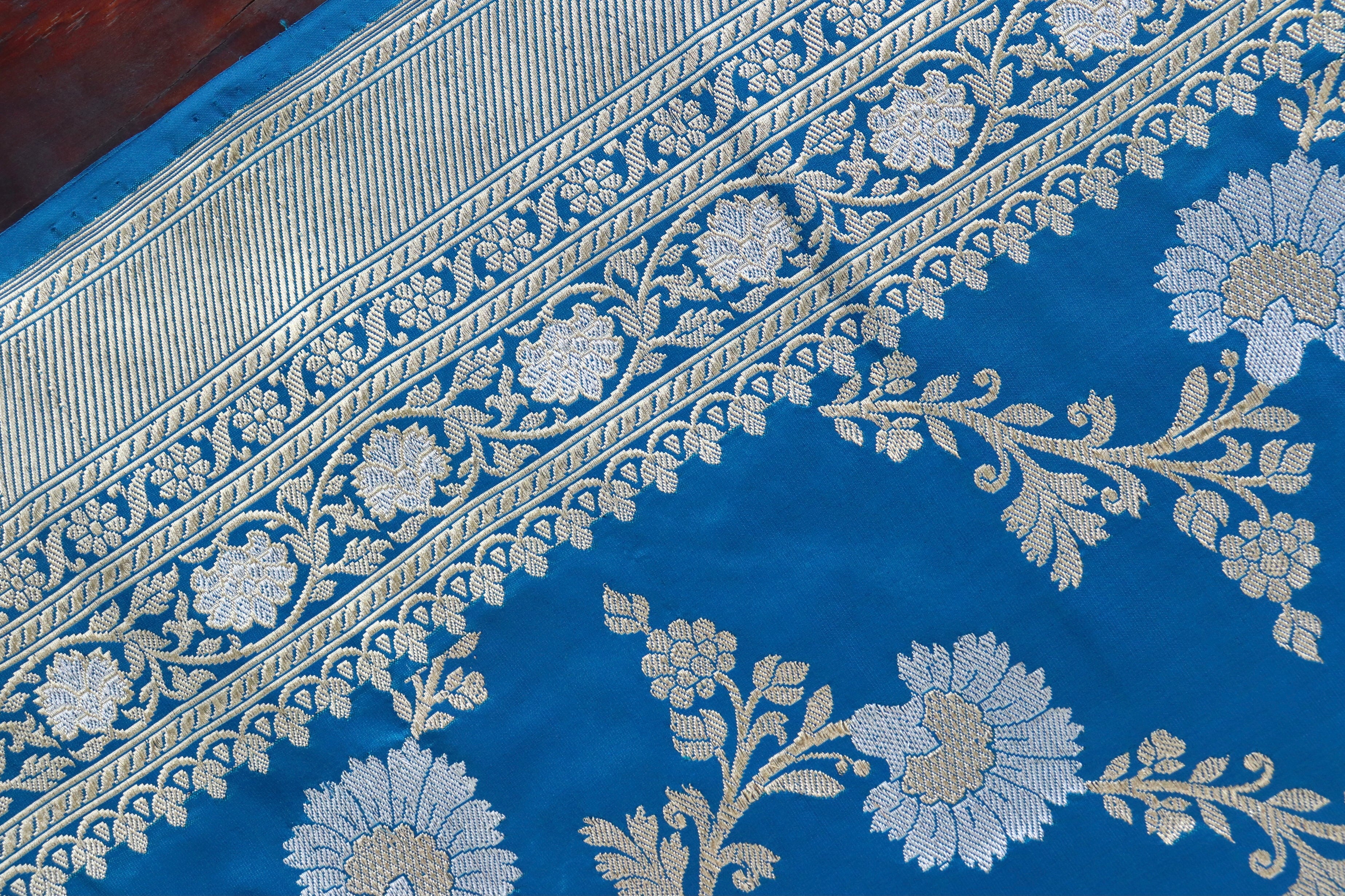 Peacock Shade Zig Zag Jangla Pure Silk Handloom Banarasi Saree