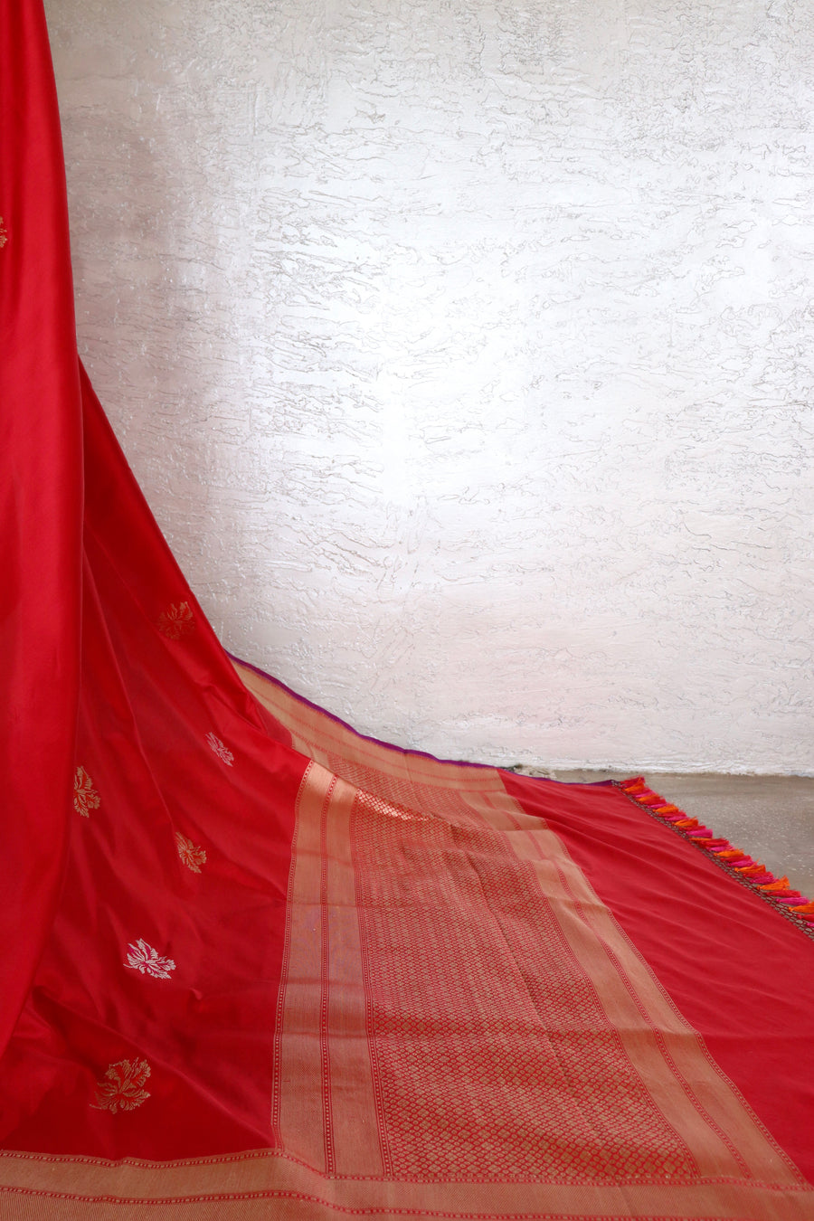 Red Kadhua Motif Katan Silk Pure Handloom Banarasi Saree
