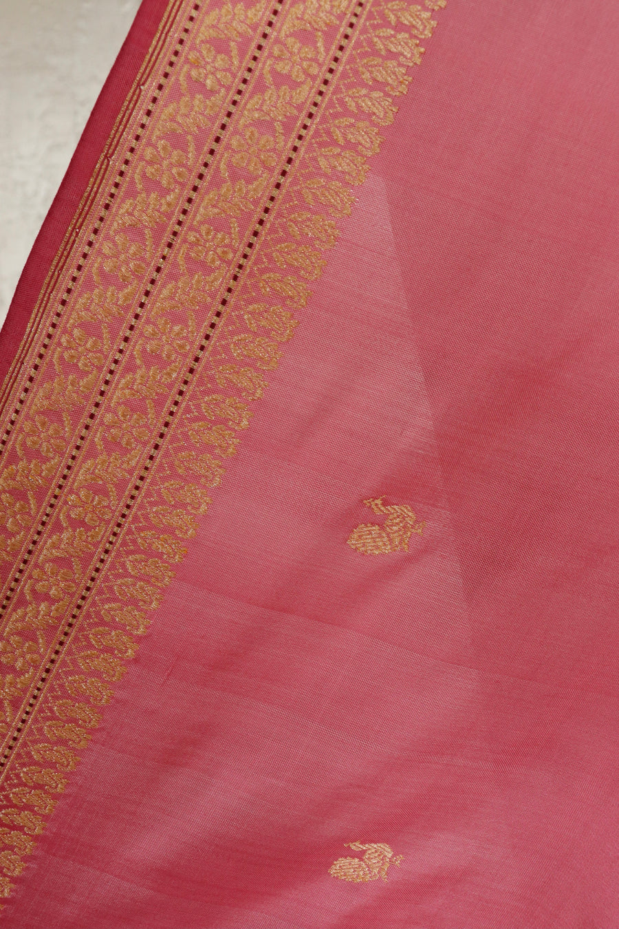 Rose Pink Peacock Motif Pure Silk Handloom Banarasi Saree
