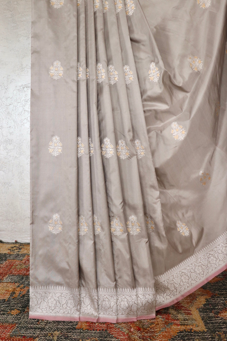 Grey handloom Banarsi saree with kadhua motifs in pure silk