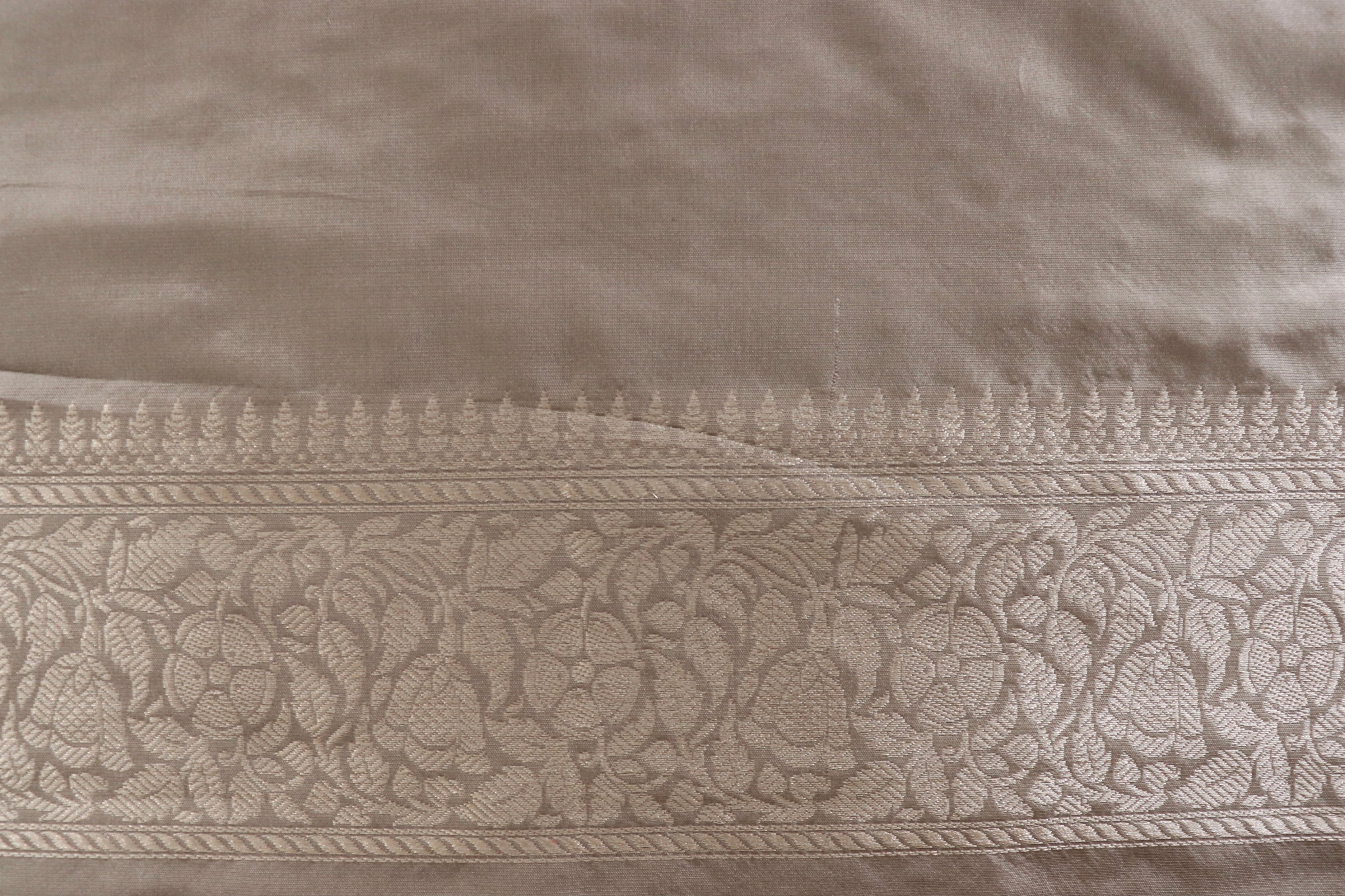 Dove Grey Buta Kadhua Pure Silk Handloom Banarasi Saree