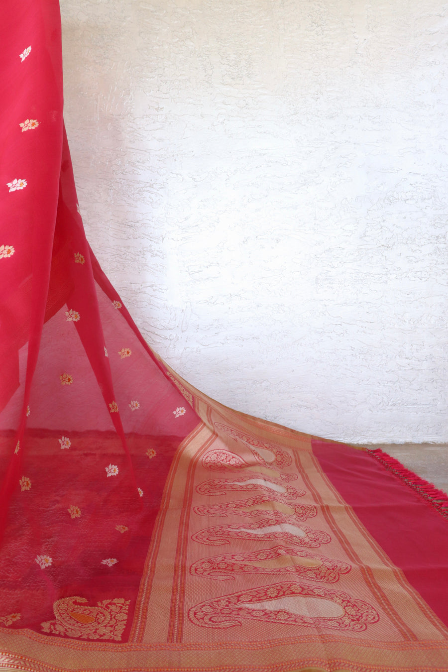 Red Kadhua Motif Pure Kora Silk Handloom Banarasi Saree