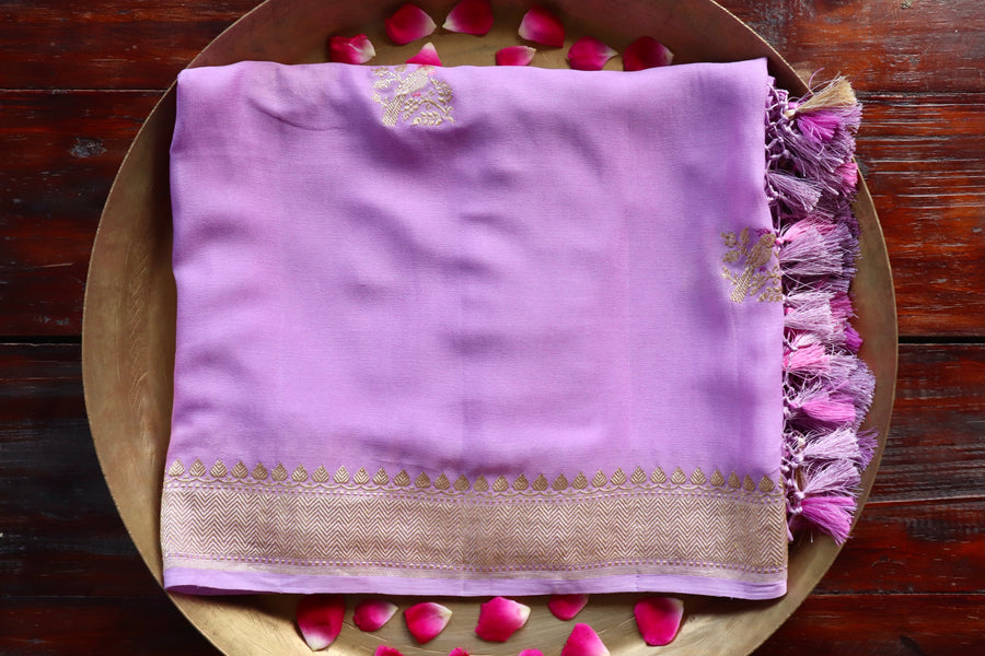 Lavender Kadhua Meenadar Bird Motif Georgette Silk Handloom Dupatta