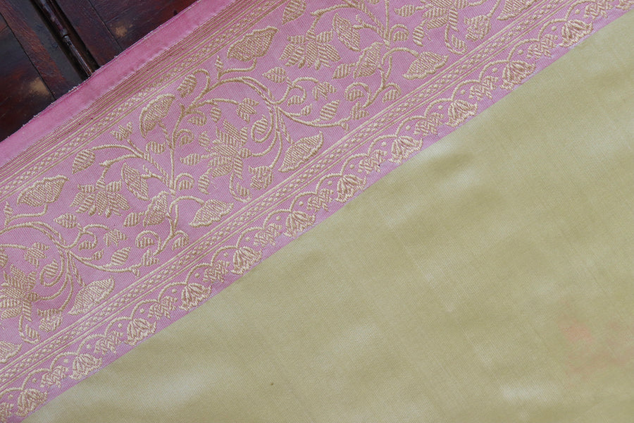 Blouse piece for Cream Motif Katan Banarasi saree