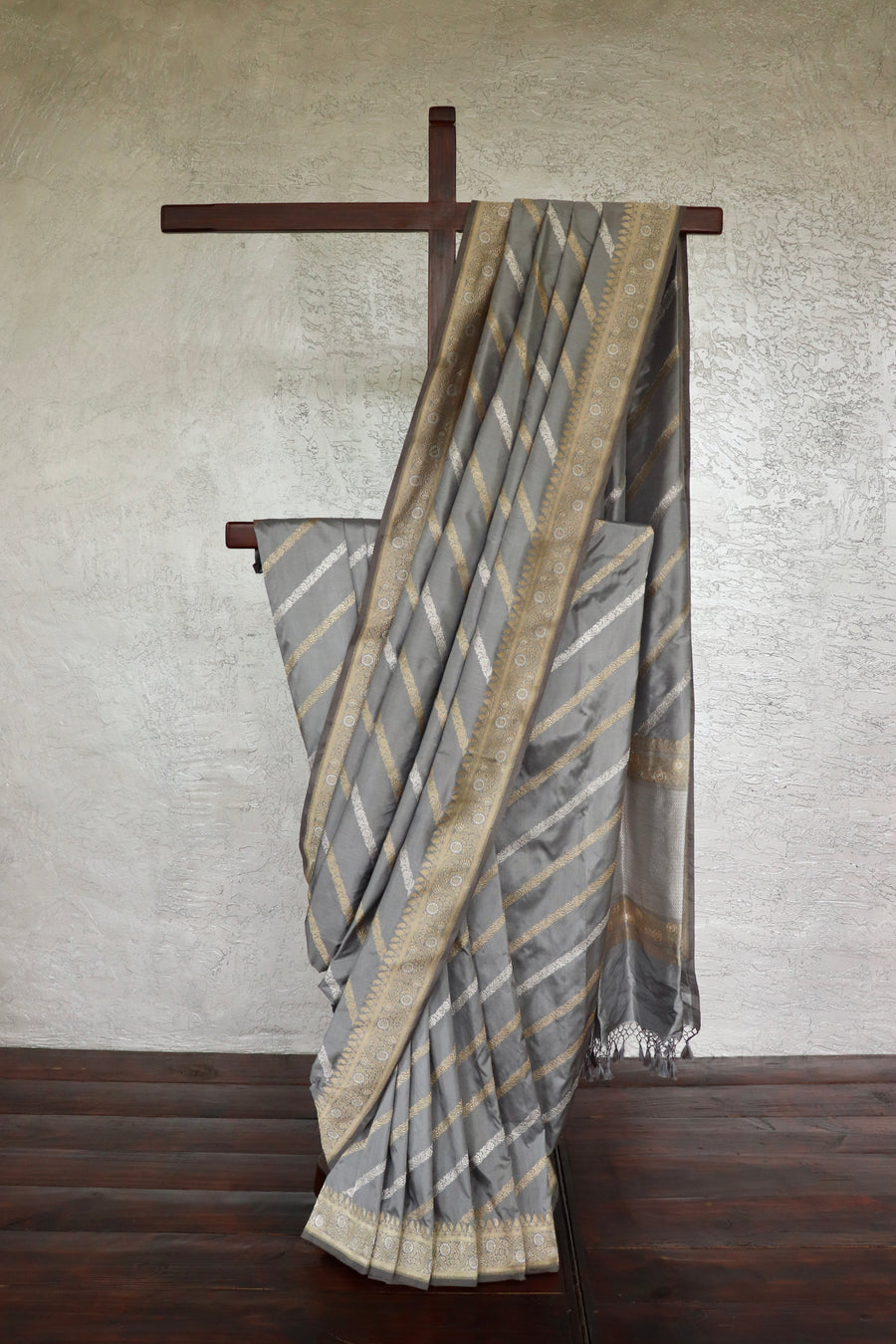 Dove - Grey Aada Jangla Pure Katan Silk Banarasi Saree