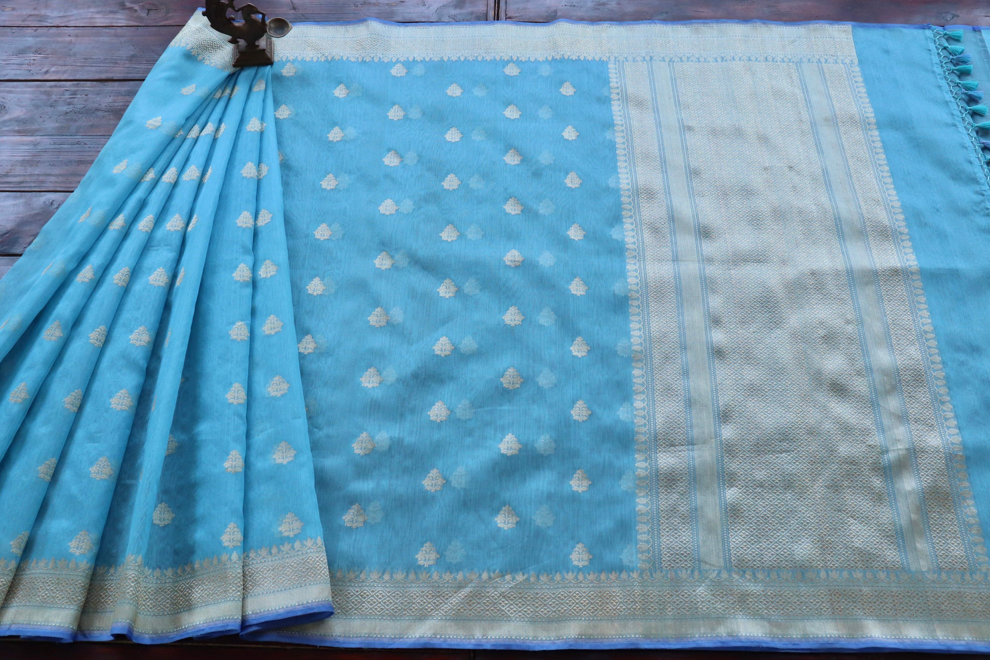 Sky Blue Kora Silk Leaf Motif Handloom Banarasi Saree