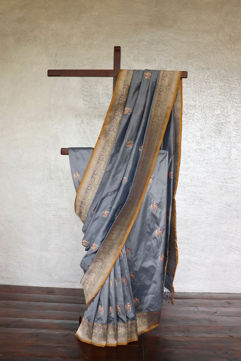 Grey Bird Motif Kadhua Pure Silk Handloom Banarasi Saree