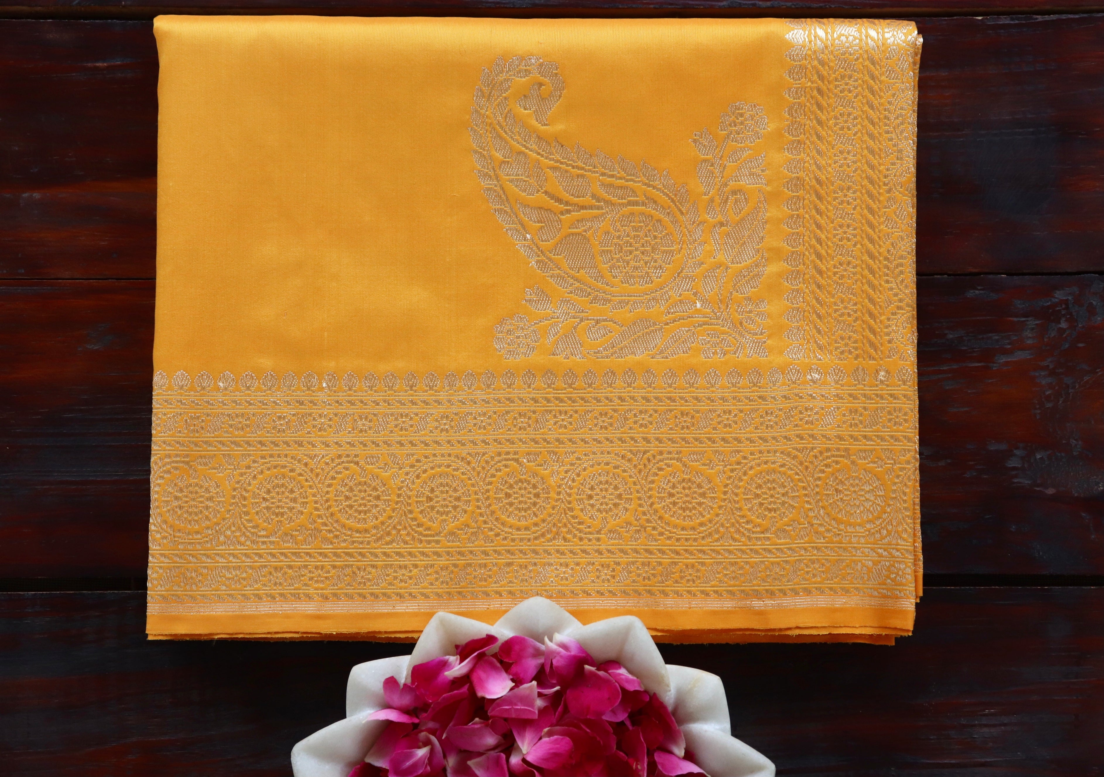Yellow Kuniya Pure Silk Handloom Banarasi Saree