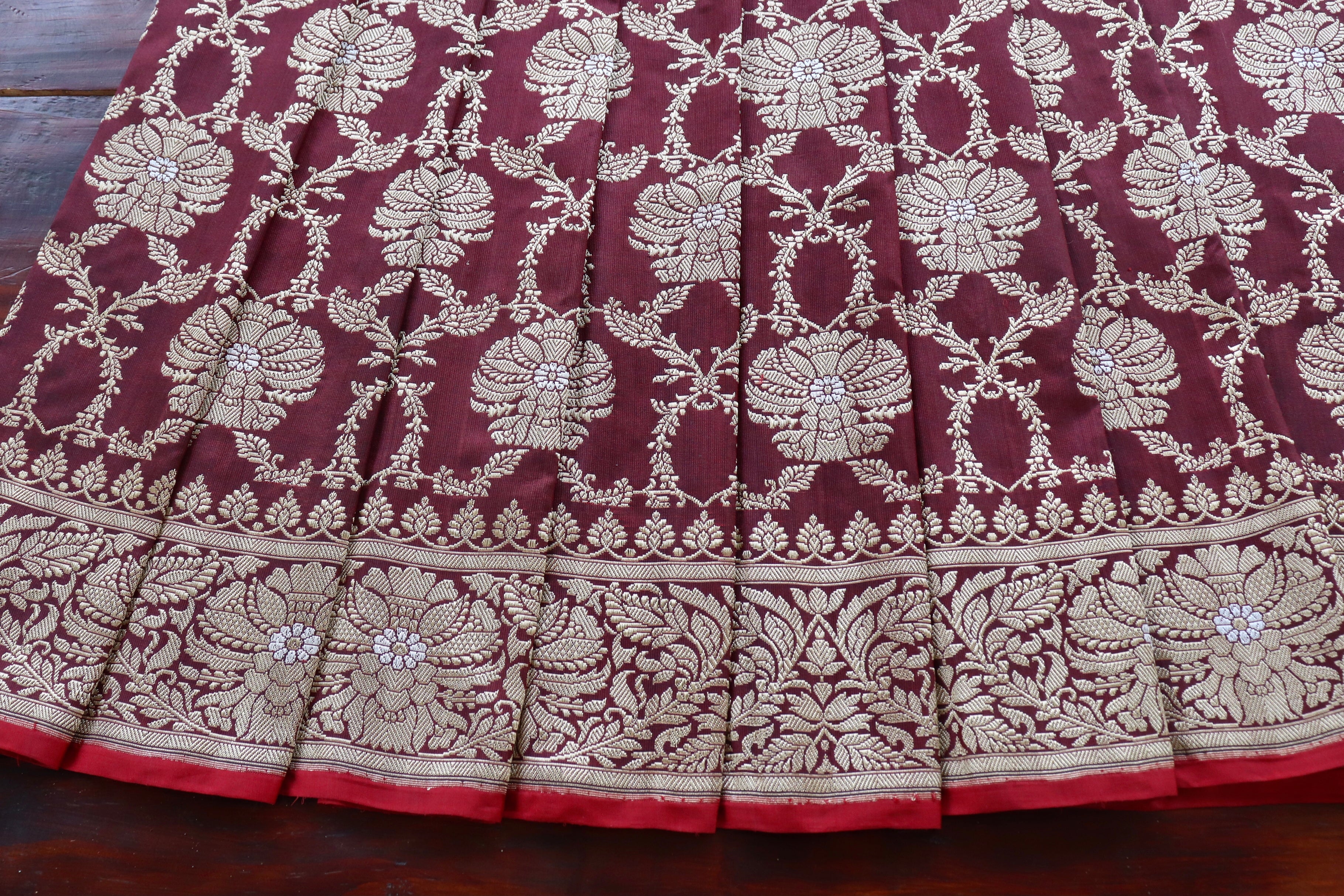 Maroon Chinar Jangla Pure Silk Handloom Banarasi Saree