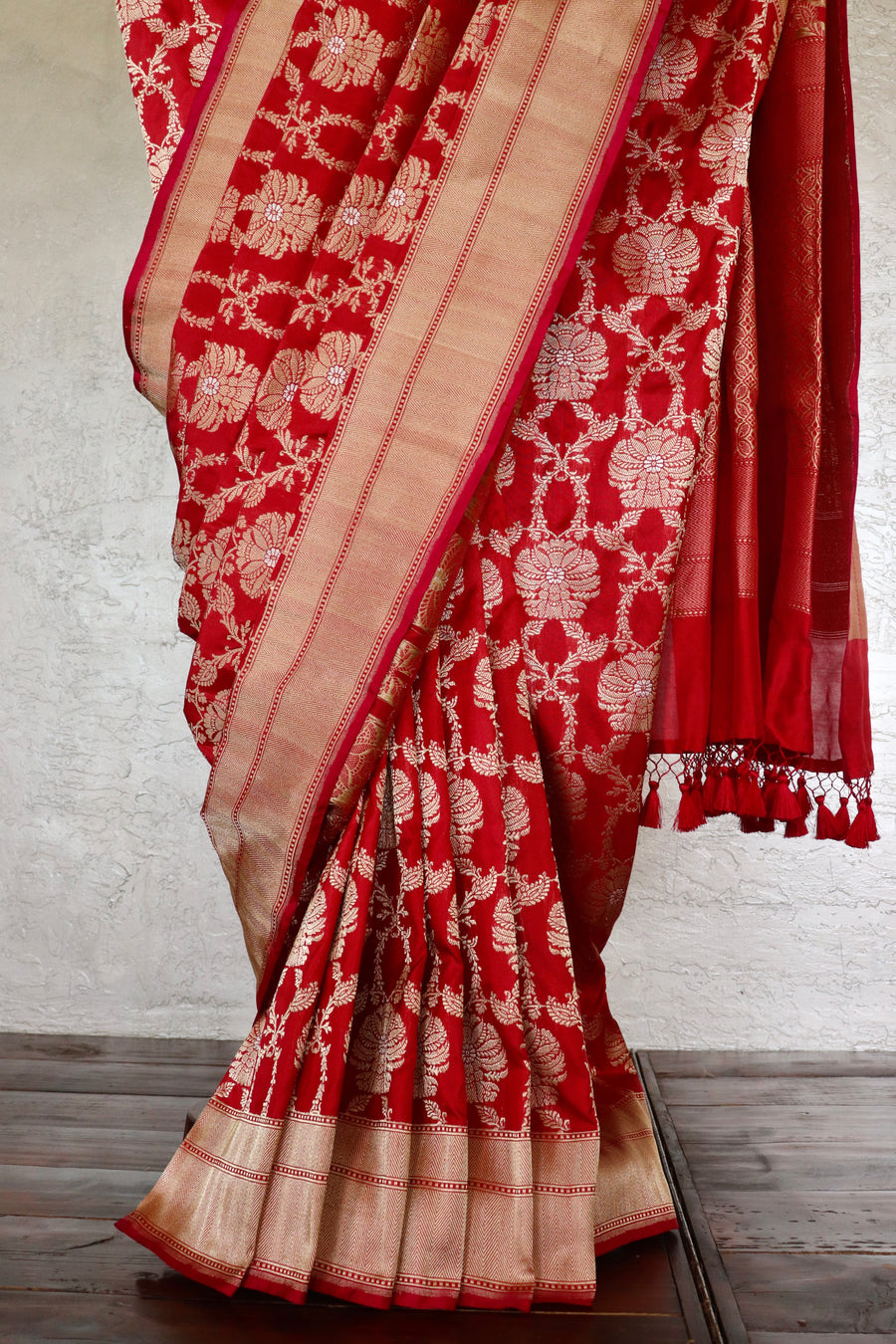 Red Chinar Jangla Pure Silk Handloom Banarasi Saree