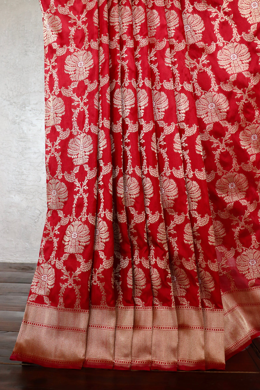 Red Chinar Jangla Pure Silk Handloom Banarasi Saree