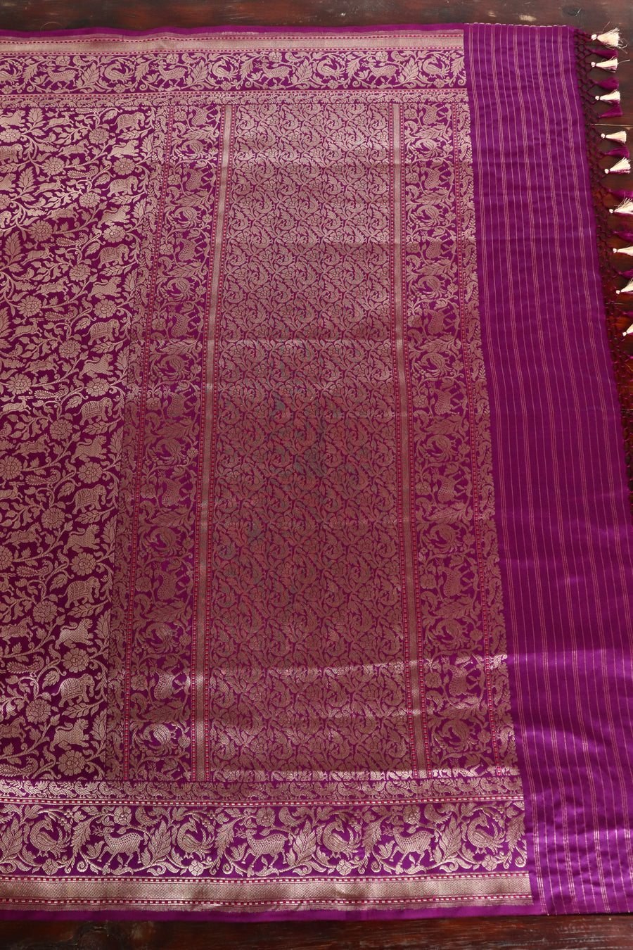 Magenta Shikargah Pure Silk Handloom Banarasi Saree