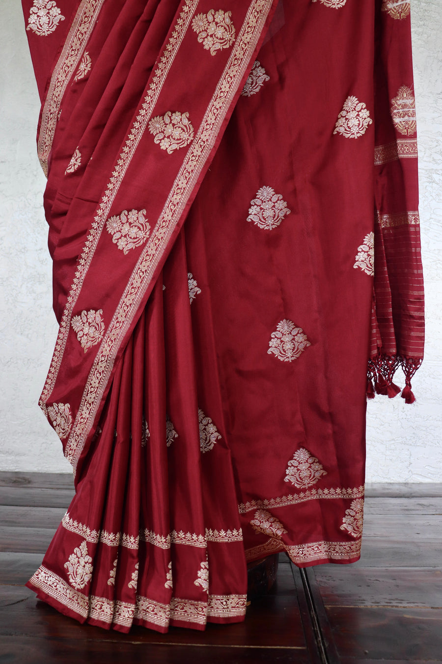 Maroon Kadhua Motif Pure Silk Handloom Banarasi Saree