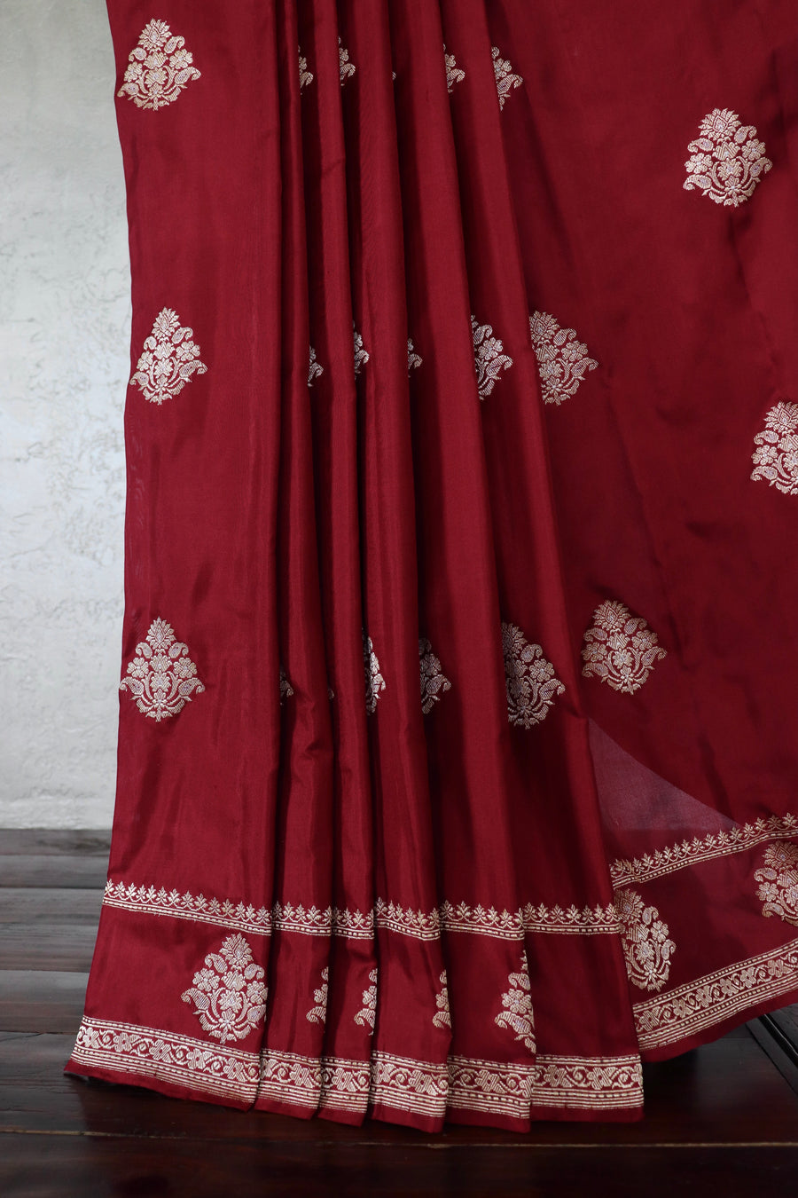 Maroon Kadhua Motif Pure Silk Handloom Banarasi Saree