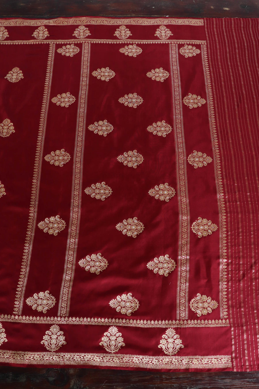 Maroon Kadhua Motif Pure Silk Handloom Banarasi Saree