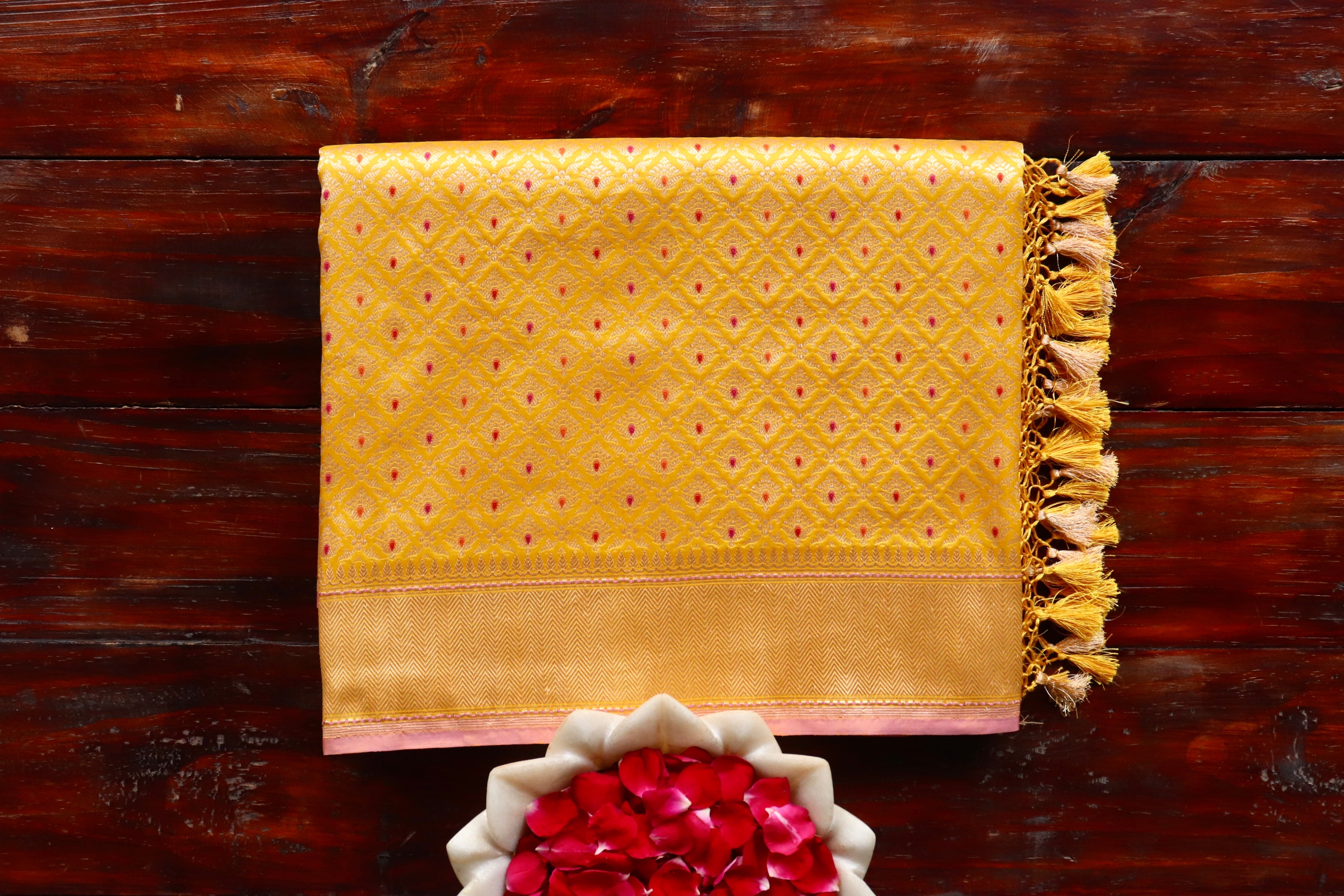 Yellow handloom Banarsi saree with tanchoi motifs in pure silk