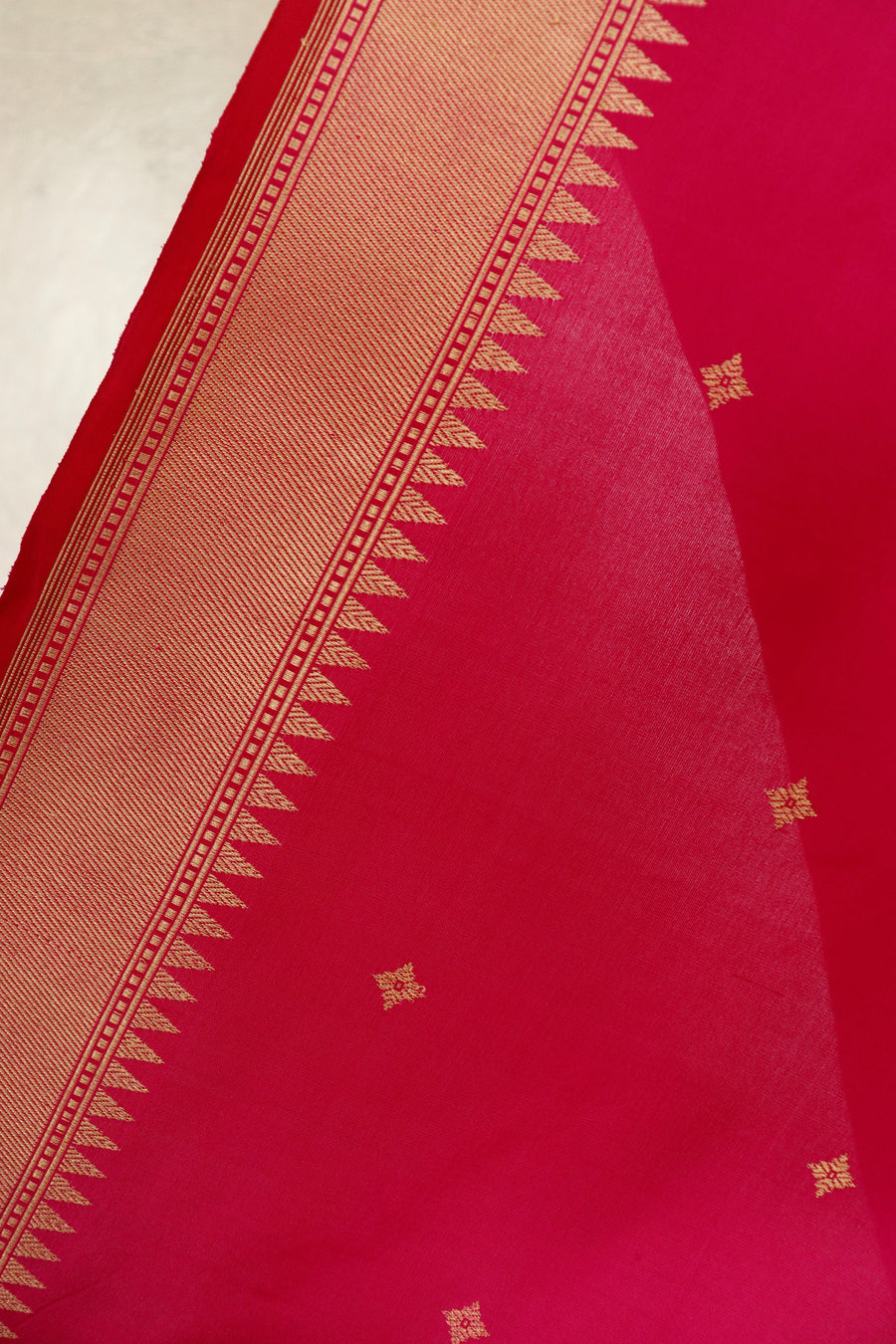 Rani Pink Meenadar Kadhua  Pure Silk Handloom Banarasi Saree