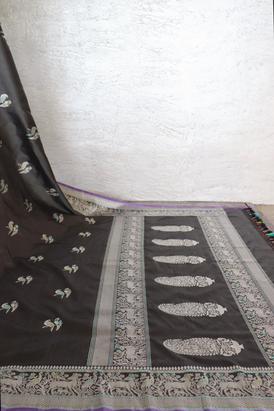 Steal Grey Bird Motif Kadhua Pure Silk Handloom Banarasi Saree
