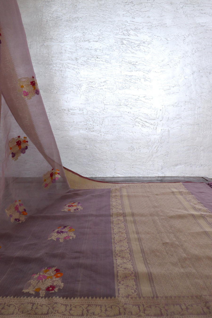Lilac Guldasta Motif Pure Kora Silk Saree | Stuti Weaves
