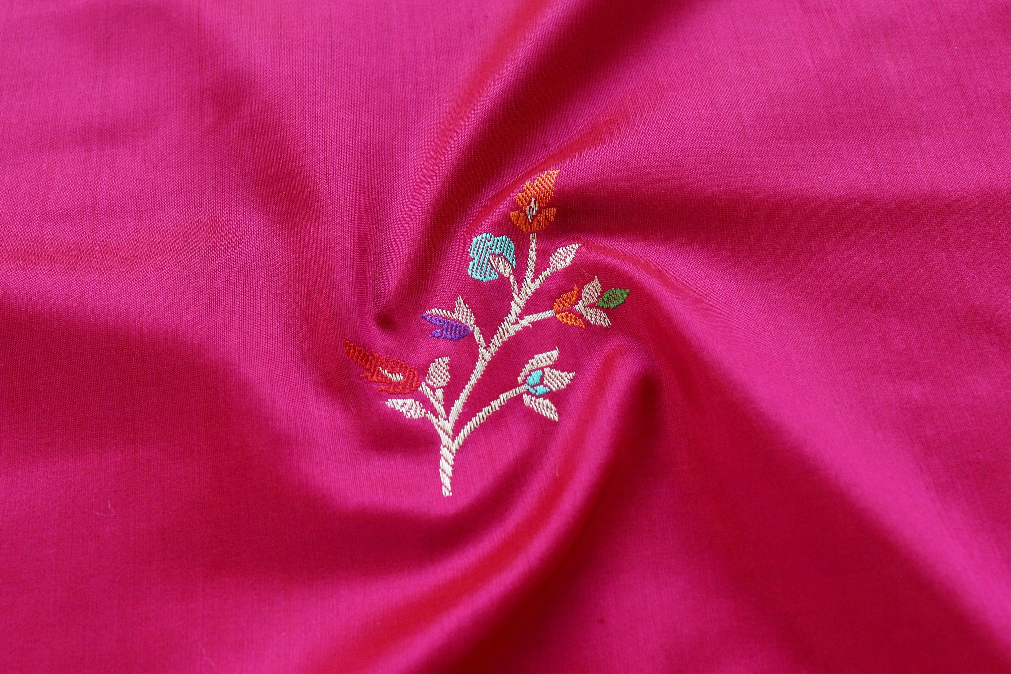 Magenta Leaf Motif Pure Silk Handloom Banarasi Dupatta
