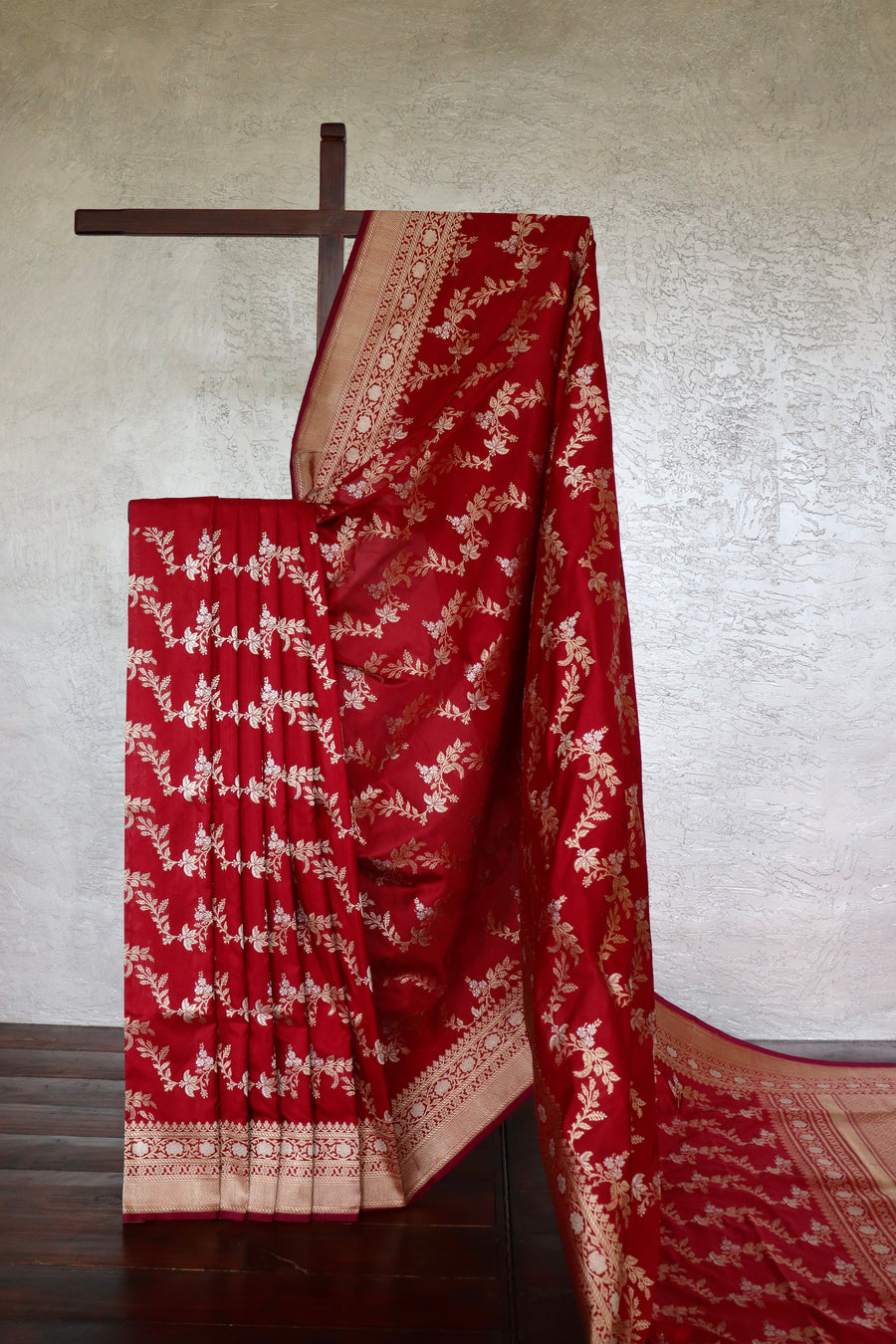 Deep Red Kadhua Phool Jangla Katan Silk Saree