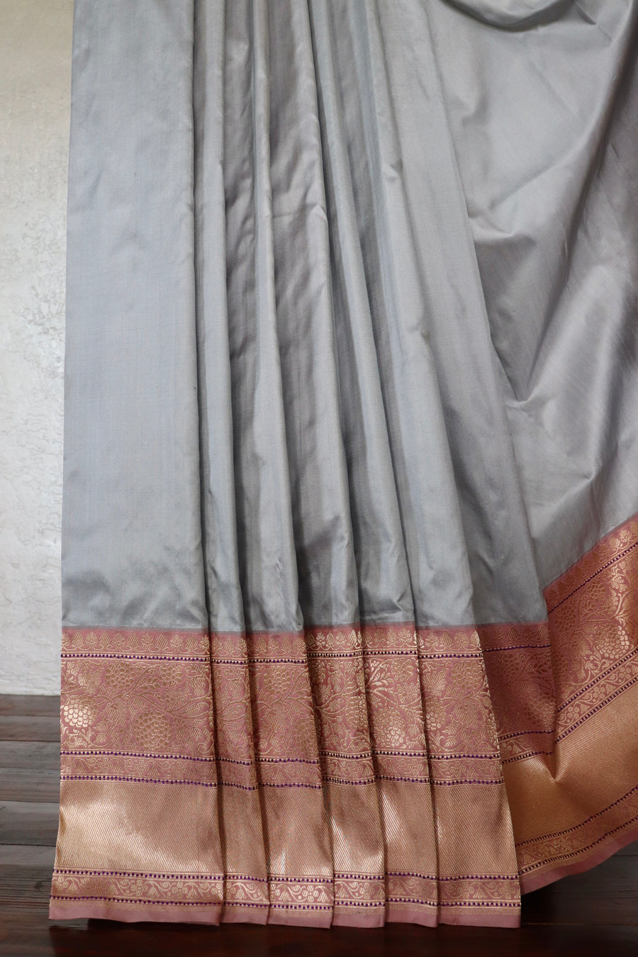Grey & Pink Kadiyal Pure Katan Silk Handloom Banarasi Saree