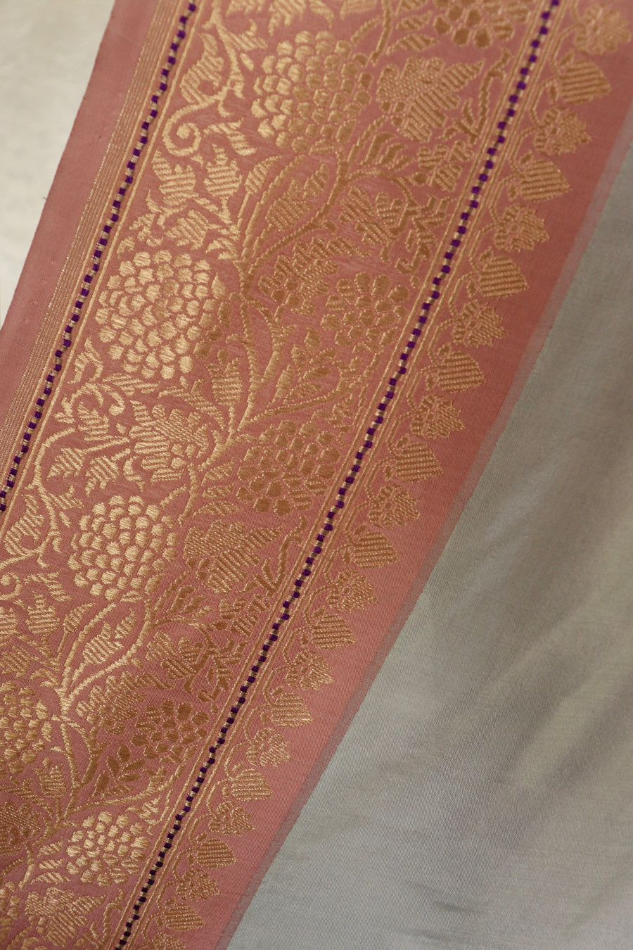Grey & Pink Kadiyal Pure Katan Silk Handloom Banarasi Saree