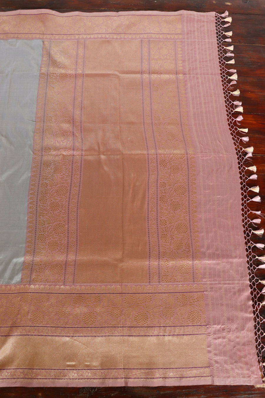 Grey & Pink Kadiyal Pure Katan Silk Handloom Banarasi Saree