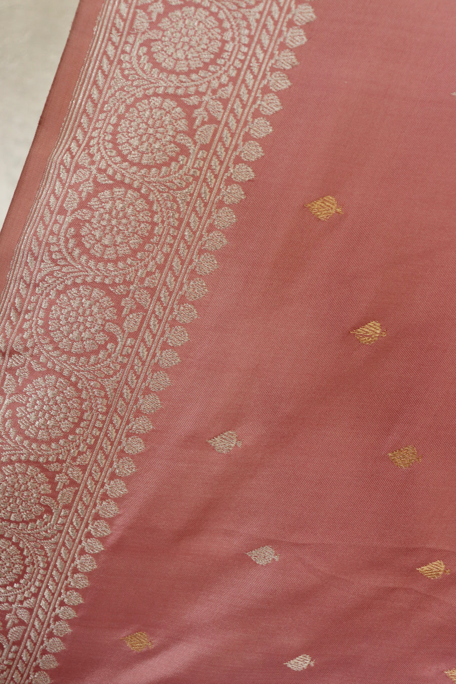 Salmon Pink Kadhua Weave Pure Silk Handloom Banarasi Saree