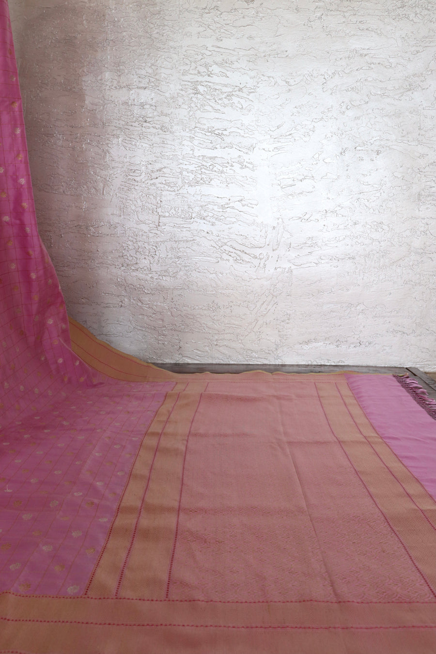 Pink Check Pure Silk Handloom Banarasi Saree