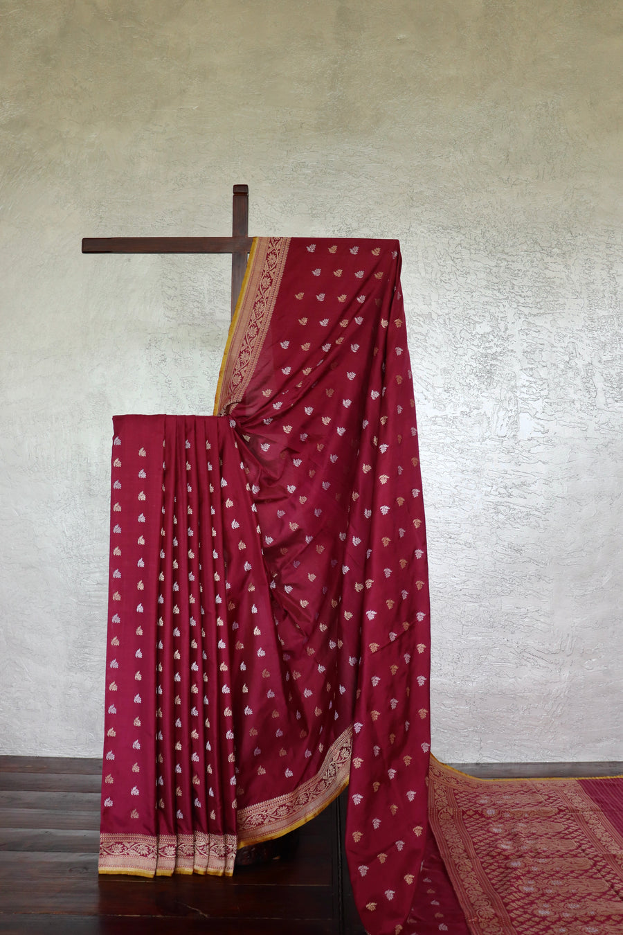 Burgundy Kadhua Motif Pure Silk Handloom Banarasi