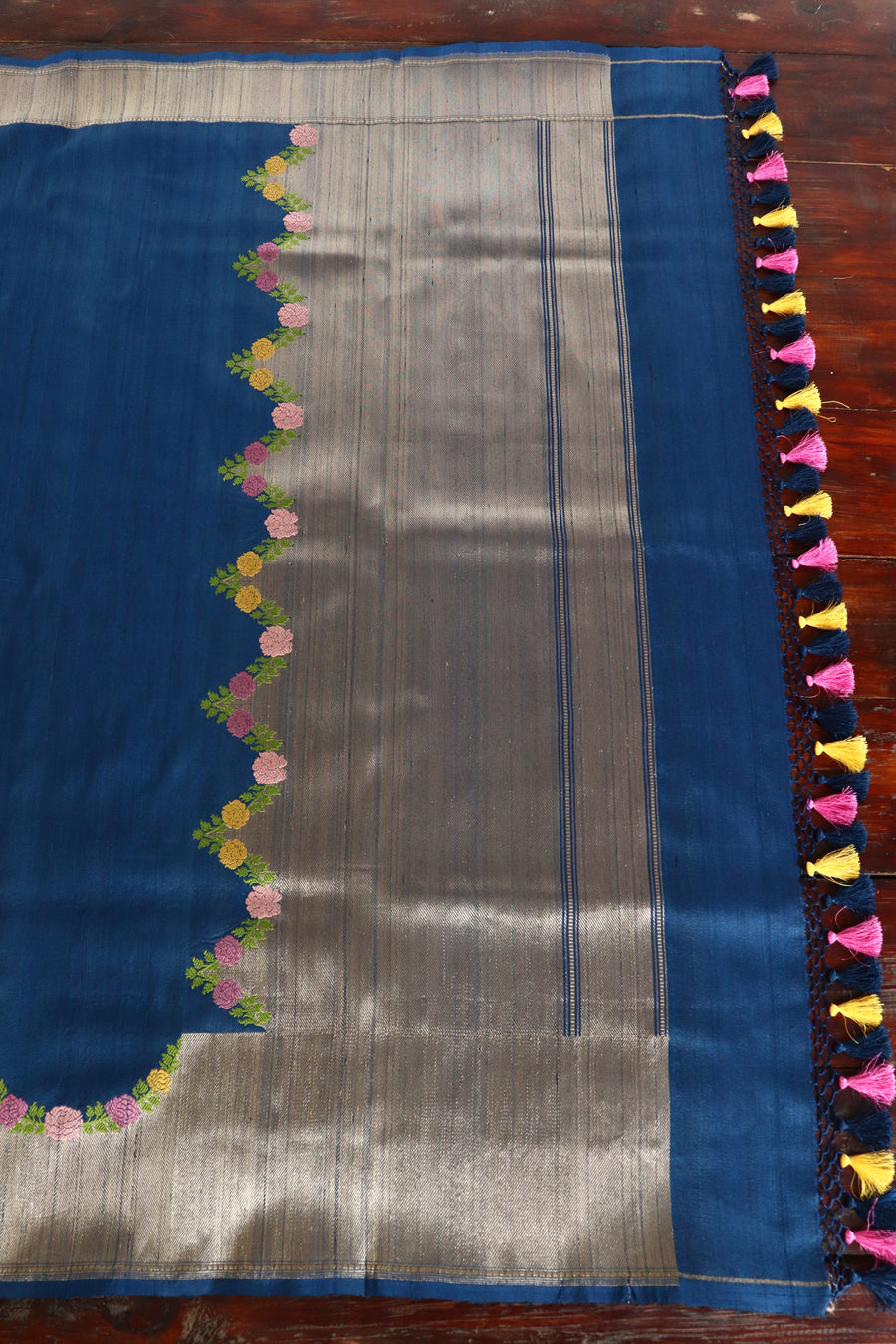 Blue Floral Border Pure Silk Handloom Banarasi Saree
