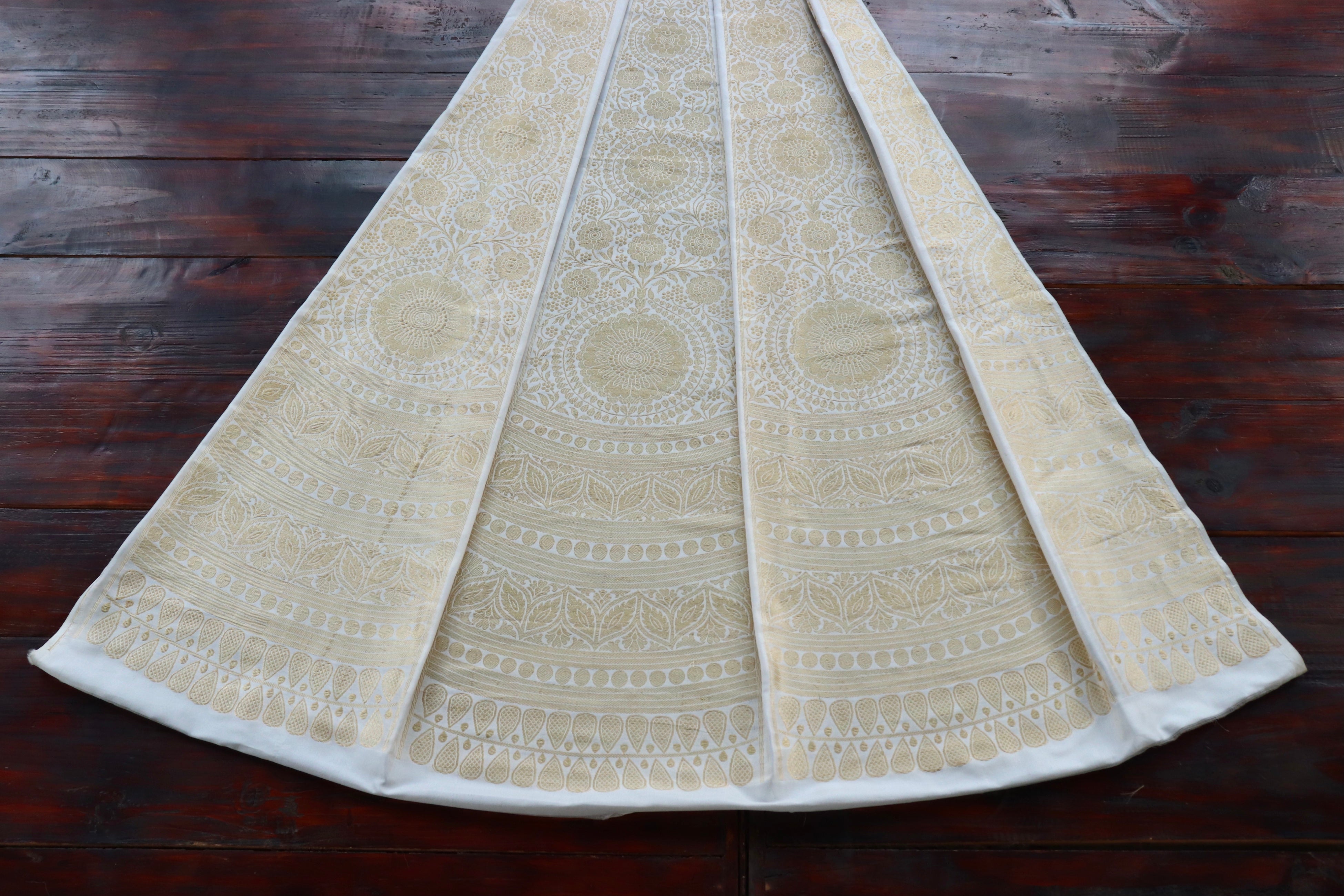 White Meenadar Cutwork Pure Silk Banarasi Lehenga