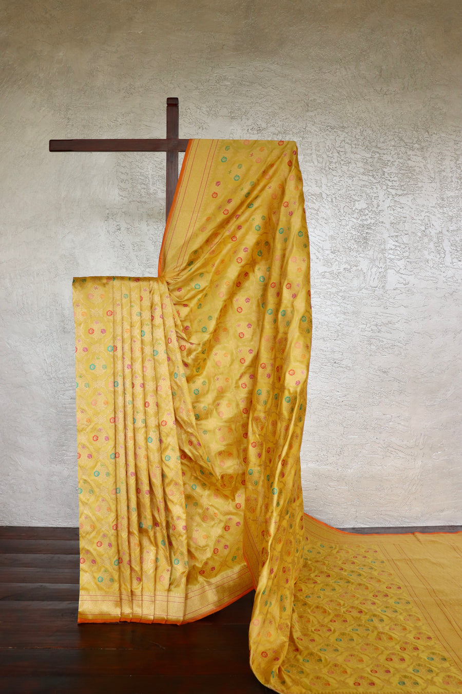 Lemon Yellow Meenadar Pure Silk Handloom Banarasi Jangla Saree