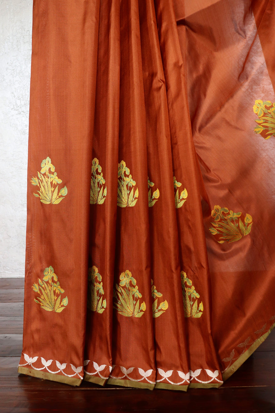 Rust Kadhua Meenadar Banarsi Handloom Saree