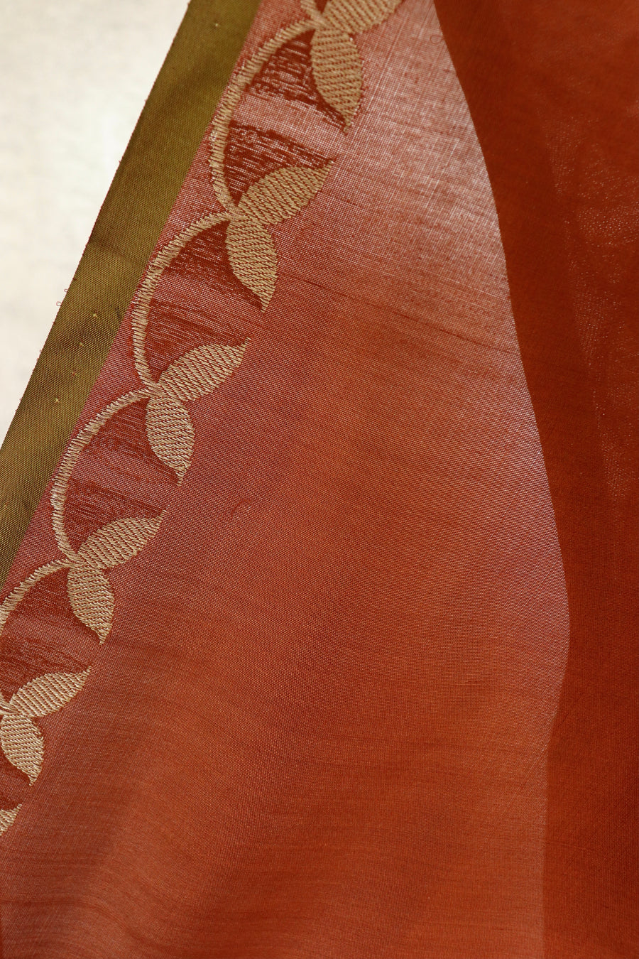 Rust Kadhua Meenadar Banarsi Handloom Saree