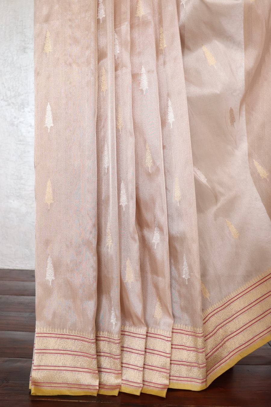 Sandalwood Kadhua Motif Pure Silk Handloom Banarasi Saree