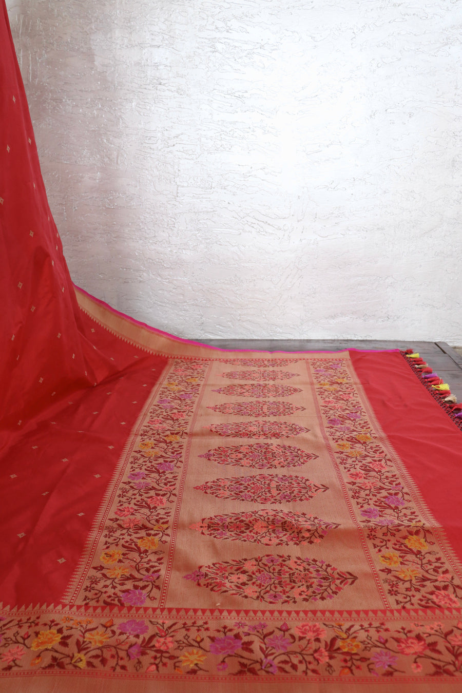 Red Meenadar Kadhua  Pure Silk Handloom Banarasi Saree