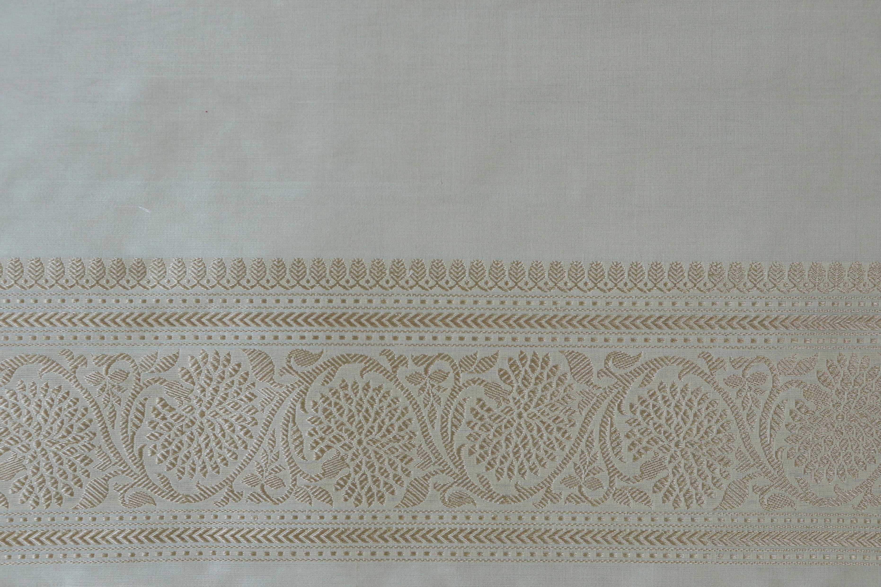 Off-White Jamal Jangla Pure Silk Handloom Banarasi Saree