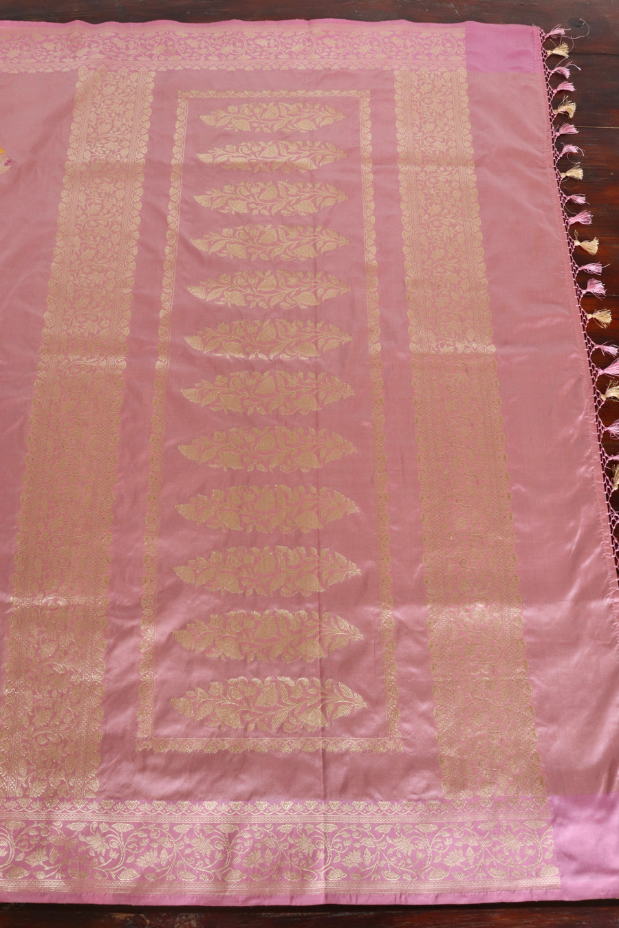 Rouge Pink Guldasta Motif Pure Silk Handloom Saree