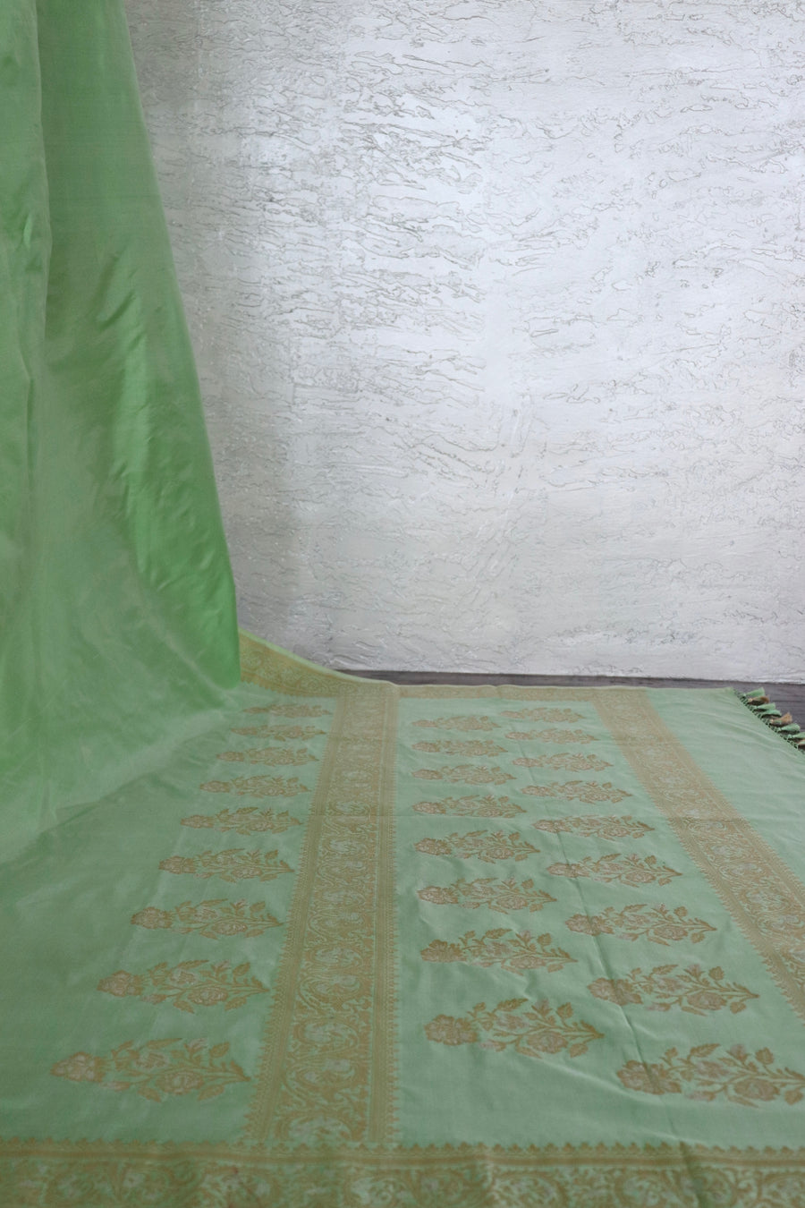 Mint Sona Rupa Pure Silk Handloom Banarasi Saree