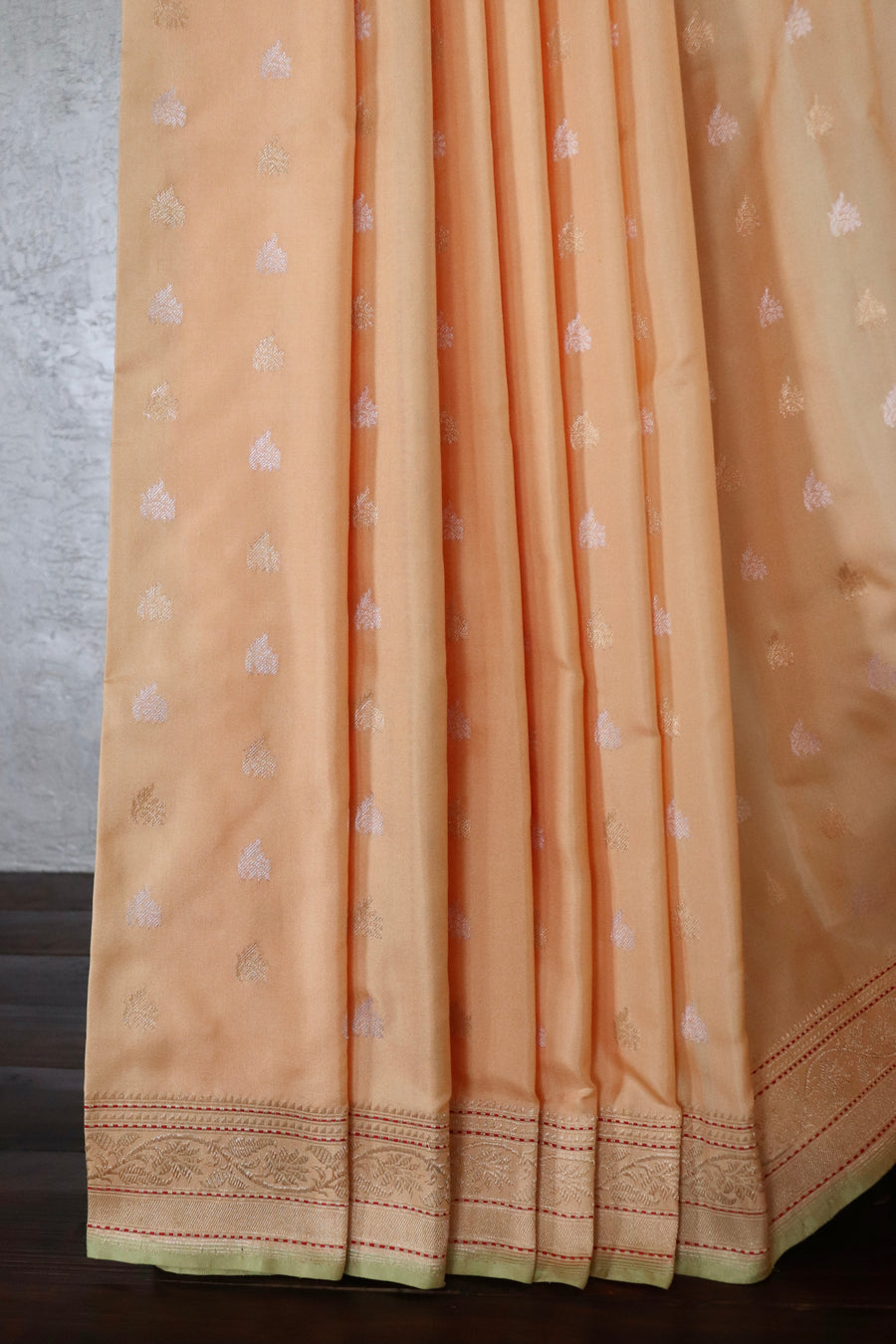 Light Peach Kadhua Motif Pure Silk Handloom Banarasi Saree
