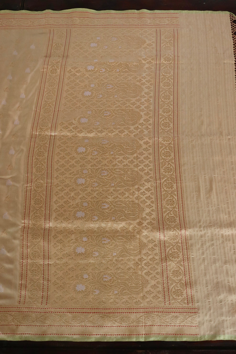 Light Peach Kadhua Motif Pure Silk Handloom Banarasi Saree