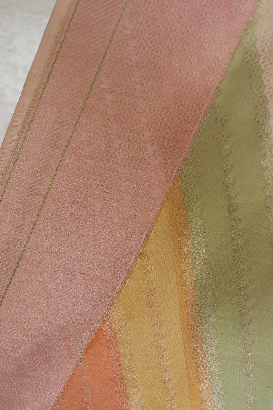 Multicolor Banarasi Rangkaat Pure Silk Handloom Saree